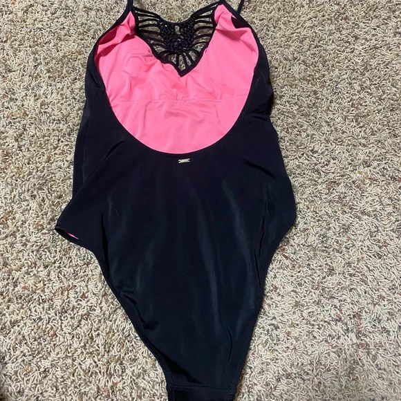 Medium PINK Black One Piece Swimsuit - Picture 2 of 3